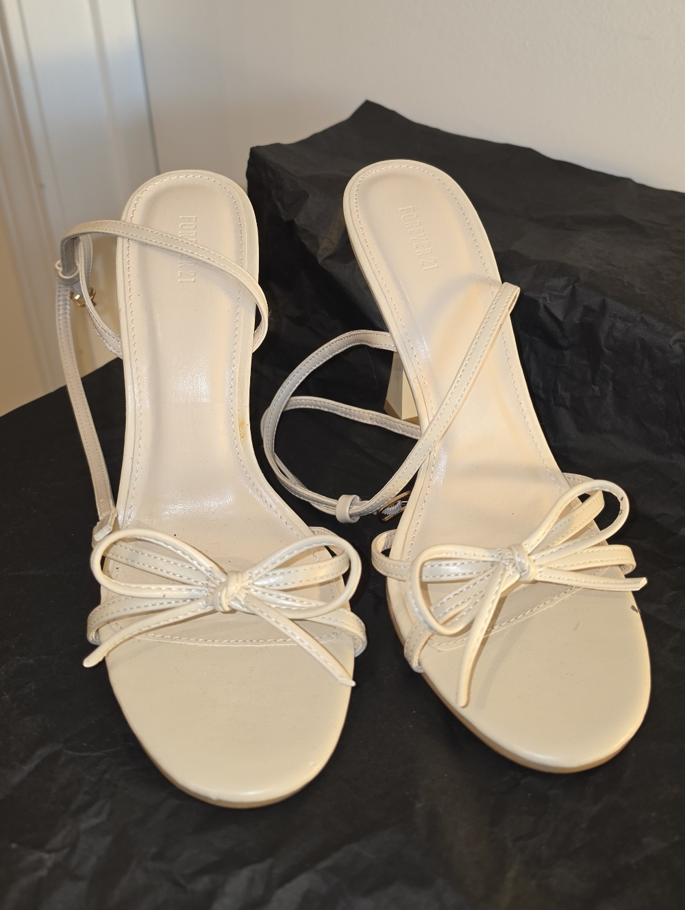 Elegant Cream Strappy Bow Sandals for Women